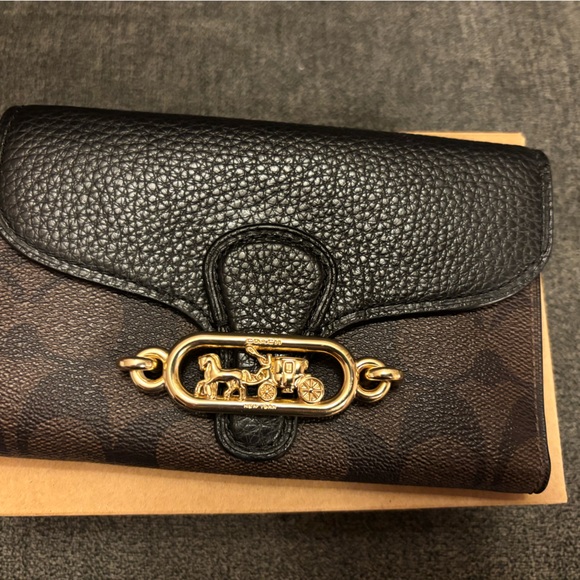 Coach Jade Fold Wallet - Picture 2 of 5